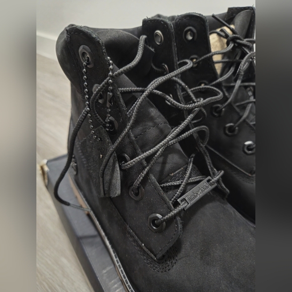 SOLD NEW BLACK TIMBERLAND 39.5 EU - Picture 5 of 13